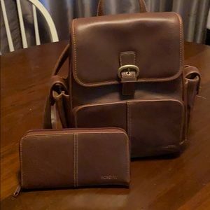 Backpack wallet set.